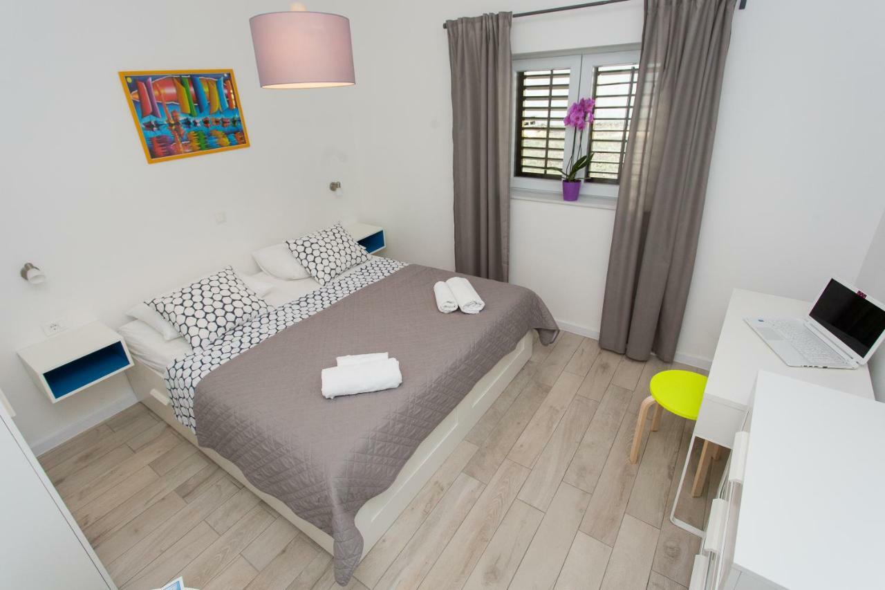 Apartments Pinery Makarska Kültér fotó