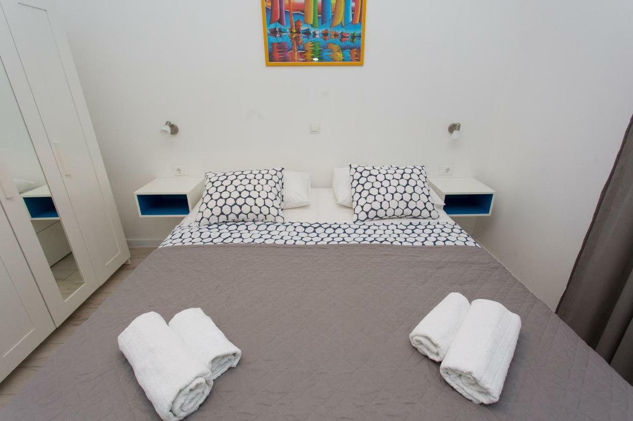 Apartments Pinery Makarska Kültér fotó