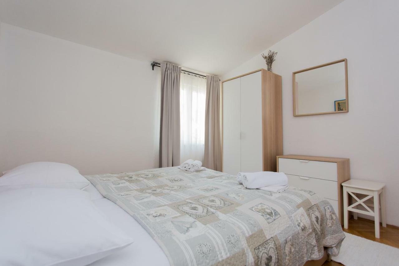 Apartments Pinery Makarska Kültér fotó