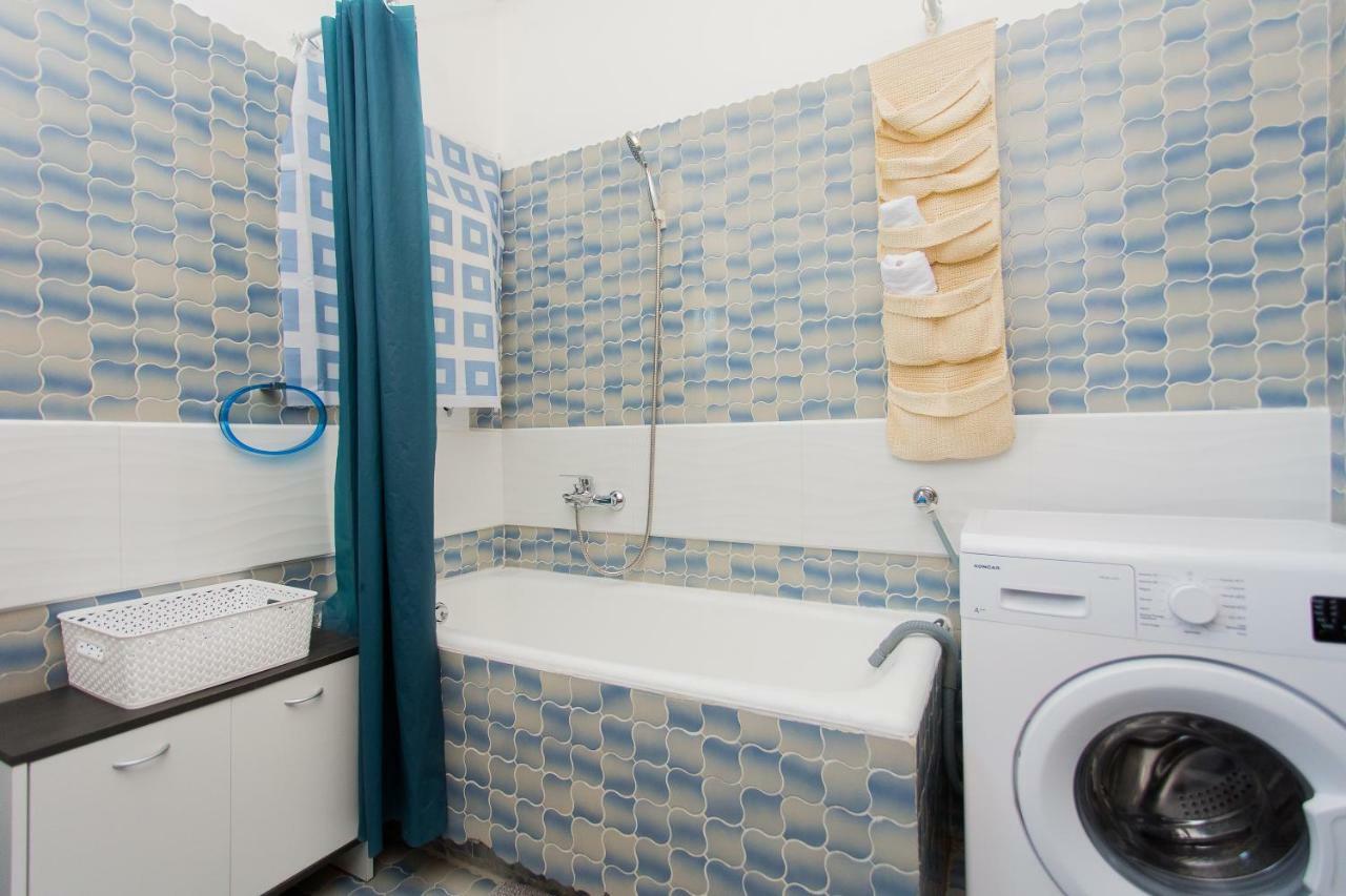 Apartments Pinery Makarska Kültér fotó